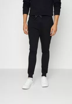 INDICODE JEANS YISIDRO SET - Sweatshirt - Black -INDICODE JEANS Boutique ef38c10c60014ffcadbaa7b69f04fa12