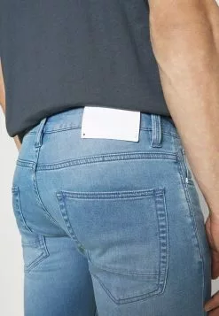 INDICODE JEANS COMMERCIALKEN - Short En Jean - Blue Wash 15 INDICODE JEANS COMMERCIALKEN - Short En Jean - Blue Wash -INDICODE JEANS Boutique f061de3cab2045c7b8afc63f9c91f7de