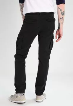 INDICODE JEANS WILLIAM - Pantalon Cargo - Black -INDICODE JEANS Boutique fa36449a4dde4594a872b359e71d838f