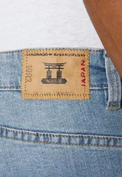 INDICODE JEANS FABRIC PATCH AVILA - Short En Jean - Blue Wash -INDICODE JEANS Boutique fc644cbadbc646609e87cbeaf4379817