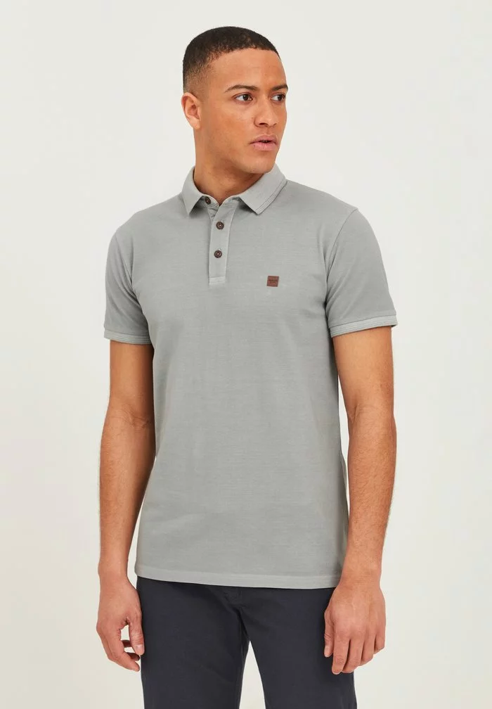 INDICODE JEANS IDFLETCHER - Polo - Light Grey 1 INDICODE JEANS IDFLETCHER - Polo - Light Grey